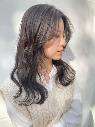 セミロング カラー 🌷小野田 睦🌷のヘアスタイル