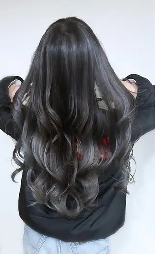 ロング カラー 🤍デザインカラー 特化🤍HIROのヘアスタイル