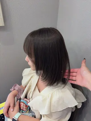 ミディアム 透明感カラー/レイ ヤーカット/KaHoのヘアスタイル