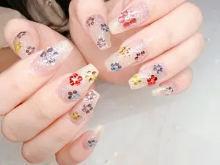 ネイル Natsumi 🦊  Nailのネイルデザイン