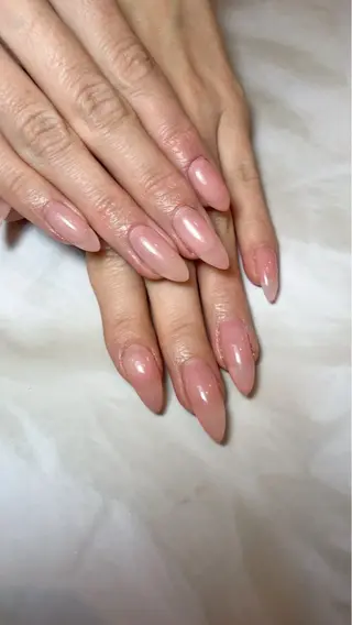 セミロング 大田 香林のネイルデザイン
