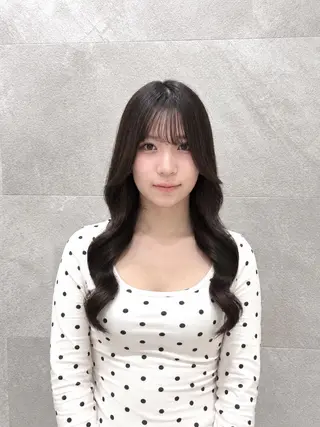セミロング 韓国ヘアケアブリーチ 莉奈のヘアスタイル