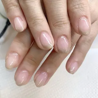 ネイル リスブラン🌱 IKUMIのネイルデザイン