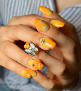 ネイル ネイリスト シンのネイルデザイン
