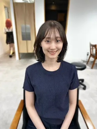 ミディアム カラー パーマ ヘアアレンジ メンズ キッズ レイヤーカット／ 巻ける縮毛矯正のヘアスタイル