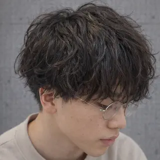 ミディアム パーマ メンズ men'sモテ 髪🫧シオンのヘアスタイル