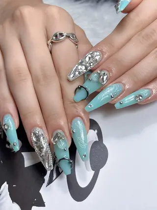 ネイル サリー ネイル　ラボのネイルデザイン