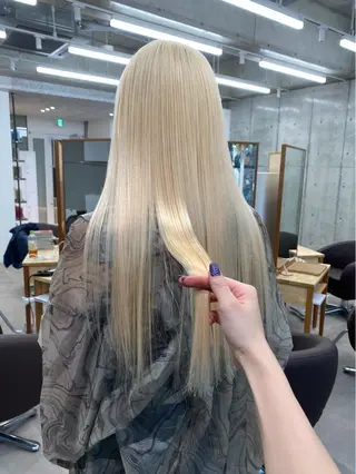 ロング カラー 🌱ブリーチ・透明感 カラー/mapi🦭のヘアスタイル