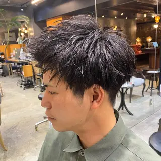 メンズ 🔥メンズ専門美容師 🔥YOSHIのヘアスタイル