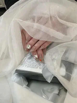 ネイル sara : salon ELVIのネイルデザイン