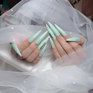 ネイル Lenie Nail Salonのネイルデザイン