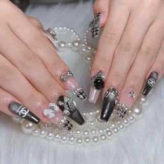 ネイル LUMINA NAYAのネイルデザイン