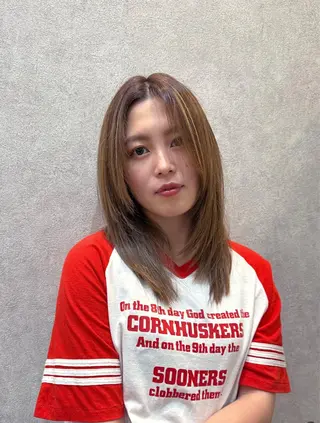 セミロング カラー ヘアアレンジ REONA🪽✨薬院 レイヤーカット🫧のヘアスタイル
