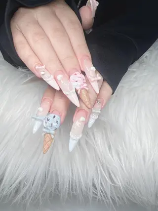 ネイル Lee Nailsのネイルデザイン