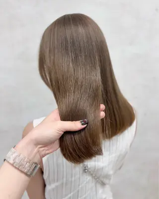 セミロング カラー 杉田 涼のヘアスタイル