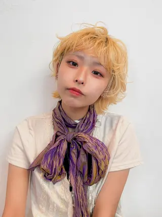 ショート 派手髪デザイン なかむらるか🐬💞のヘアスタイル