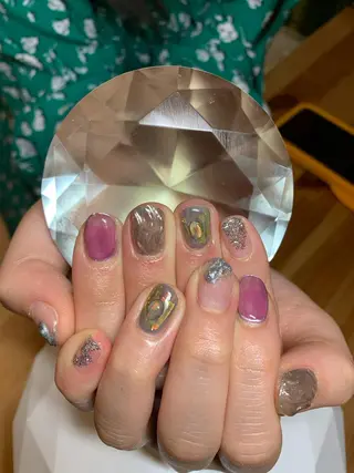 ネイル LAVISH 大和店 🤱子連れ大歓迎のネイルデザイン