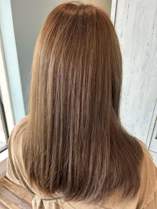 ロング 高木 瑶子のヘアスタイル