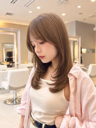 セミロング カラー 🫧色素薄めダブル カラー🩵レイヤーのヘアスタイル