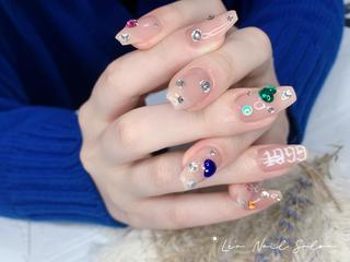 ショート カラー ネイル Le’a NailSalonのネイルデザイン