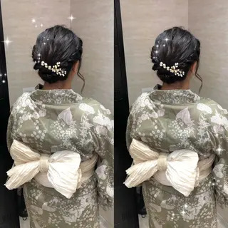 ヘアアレンジ 🐈‍⬛momo🐾 ブリーチ・Wカラーのヘアスタイル