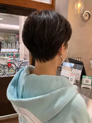 ショート 金子 歩実のヘアスタイル