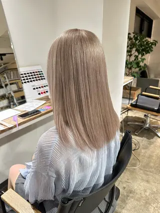 ミディアム カラー ✨艶ブリーチカラー ✨四ノ宮裕己のヘアスタイル