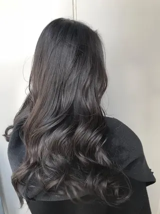 ロング カラー 【透明感、艶髪】西村 有司のヘアスタイル