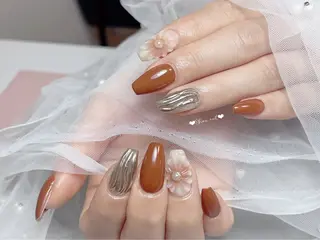 ネイル サイナ🎀 長さだし&デザインのネイルデザイン
