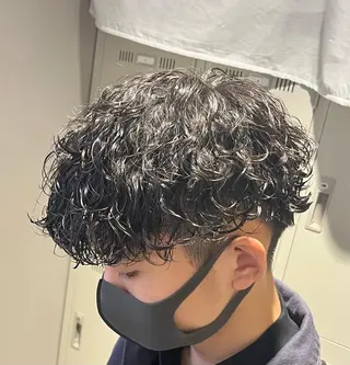 ミディアム パーマ メンズ 横浜駅メンズパーマ師 🌀岩﨑弘成🌀のヘアスタイル