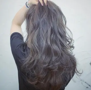 カラー 💇‍♀️ KENのヘアスタイル