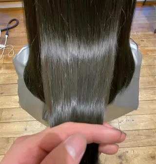 カラー 銀座/レイヤー 顔周りカット溝手優太のヘアスタイル