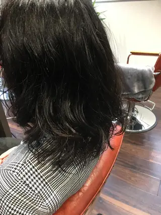 ミディアム パーマ 川合 勇気のヘアスタイル