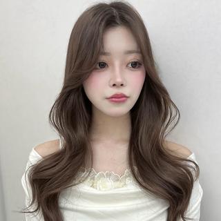 カラー 赤み消し🕊️オリー ブベージュ/原宿のヘアスタイル