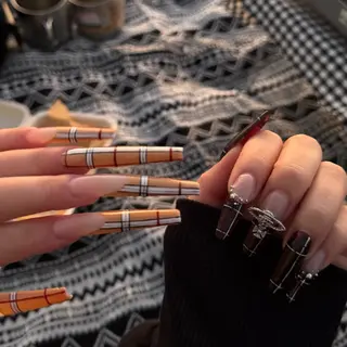 ネイル IROHA NAIL なほのネイルデザイン