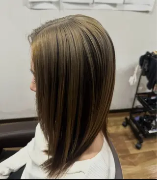 ミディアム 森 音遠のヘアスタイル