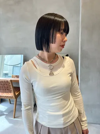 ミディアム カラー 縮毛矯正ボブ&顔まわ レイヤー♡TOMOEのヘアスタイル