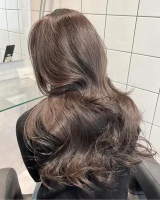 カラー 🌸春の暗髪カラー 🌸透明感ヘアのヘアスタイル