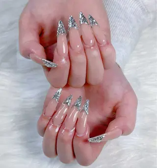 ネイル Hin Hana Nailのネイルデザイン