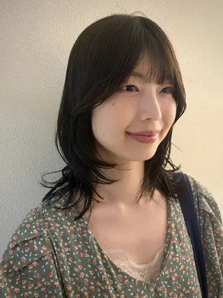 ミディアム カラー cana 札幌レイヤースタイルのヘアスタイル