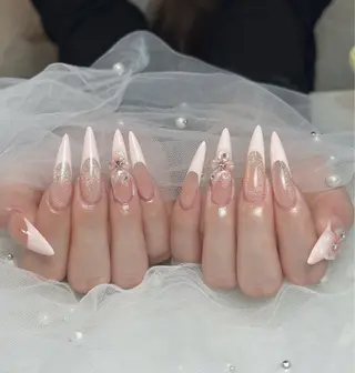 ネイル Julli ジュリのネイルデザイン