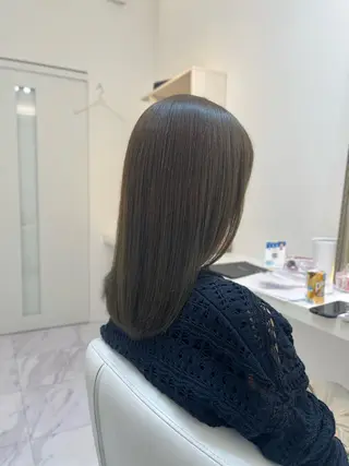 カラー 松尾 姫依のヘアスタイル