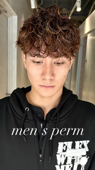 パーマ メンズ 芝田 怜也のヘアスタイル