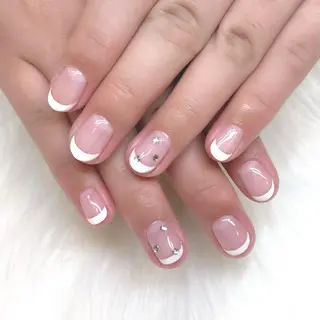 ネイル リスブラン🌱 IKUMIのネイルデザイン