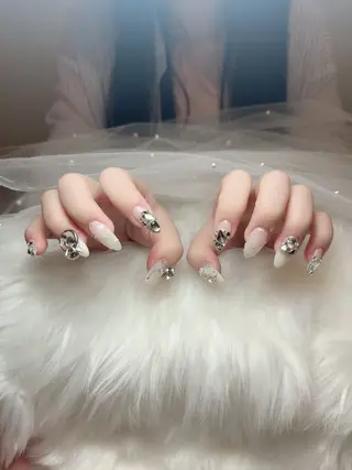 ロング SARAH ネイルサロンのネイルデザイン