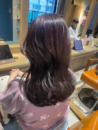 ロング カラー 🩵盛れる顔周り/ 艶カラーemi🩵のヘアスタイル