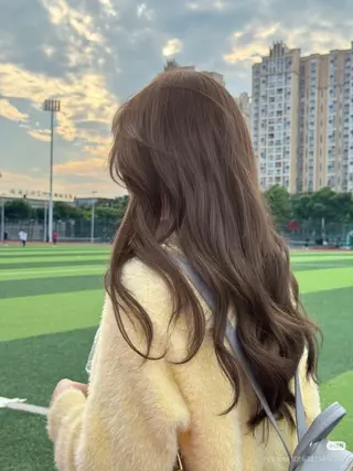 カラー ⭐️プルエクステ/ カットモデルKAHOのヘアスタイル
