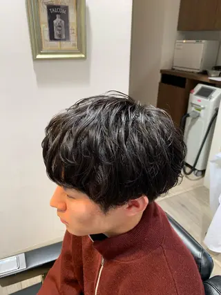 パーマ メンズ 鵜飼 真伍のヘアスタイル