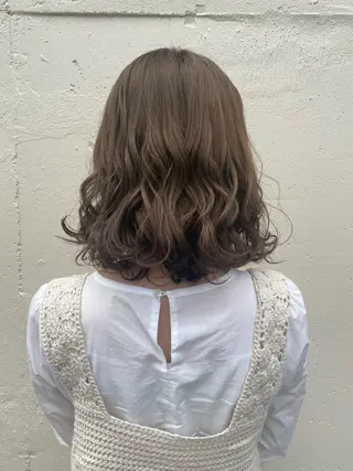 ミディアム カラー ヘアアレンジ 🪽髪質改善縮毛矯正 🤍MIU🤍のヘアスタイル