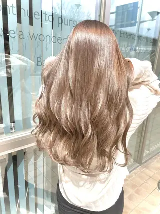 ロング YUI𓍯ｴｸｽﾃ /ﾆｭｱﾝｽｶﾗｰのヘアスタイル